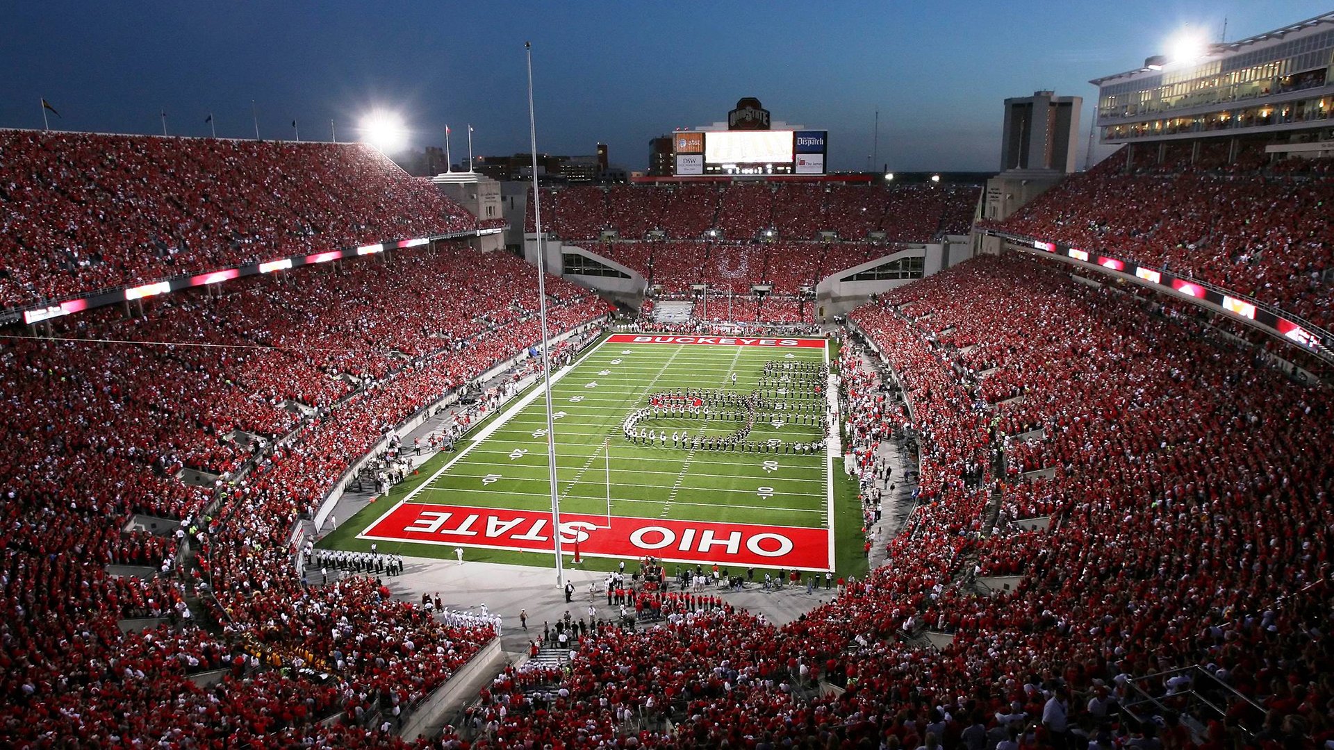 LOL赛场精彩瞬间不断涌现，lol赛场精彩瞬间不断涌现什么意思